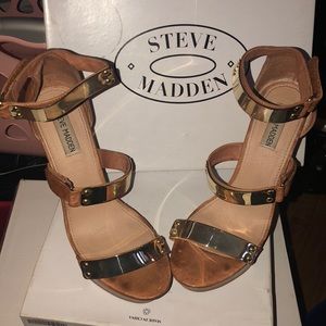 Steve Madden Gold Strap Cognac Wedge